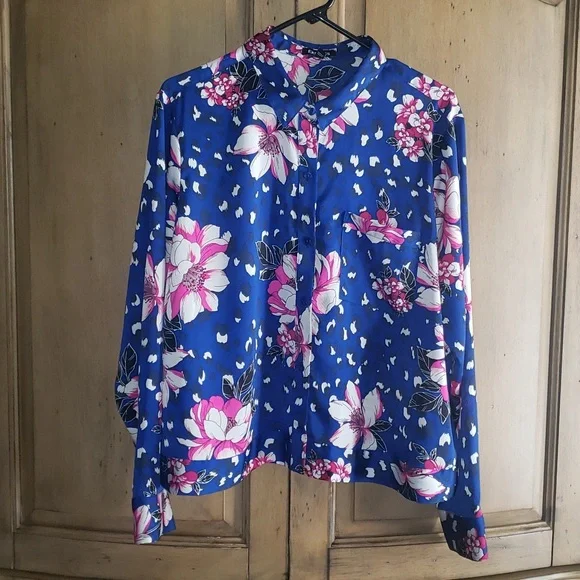 Express Cropped Floral Long Sleeve Button Down Blouse Size XL - Picture 1 of 7